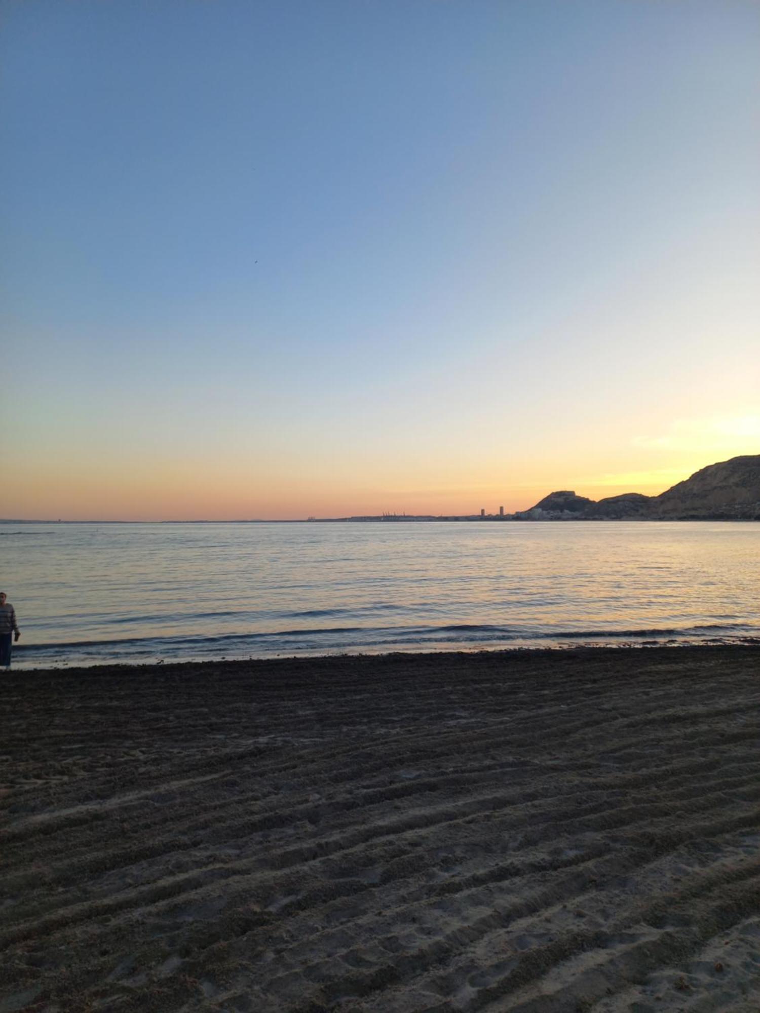 La Remera Playa Alicante Eksteriør bilde