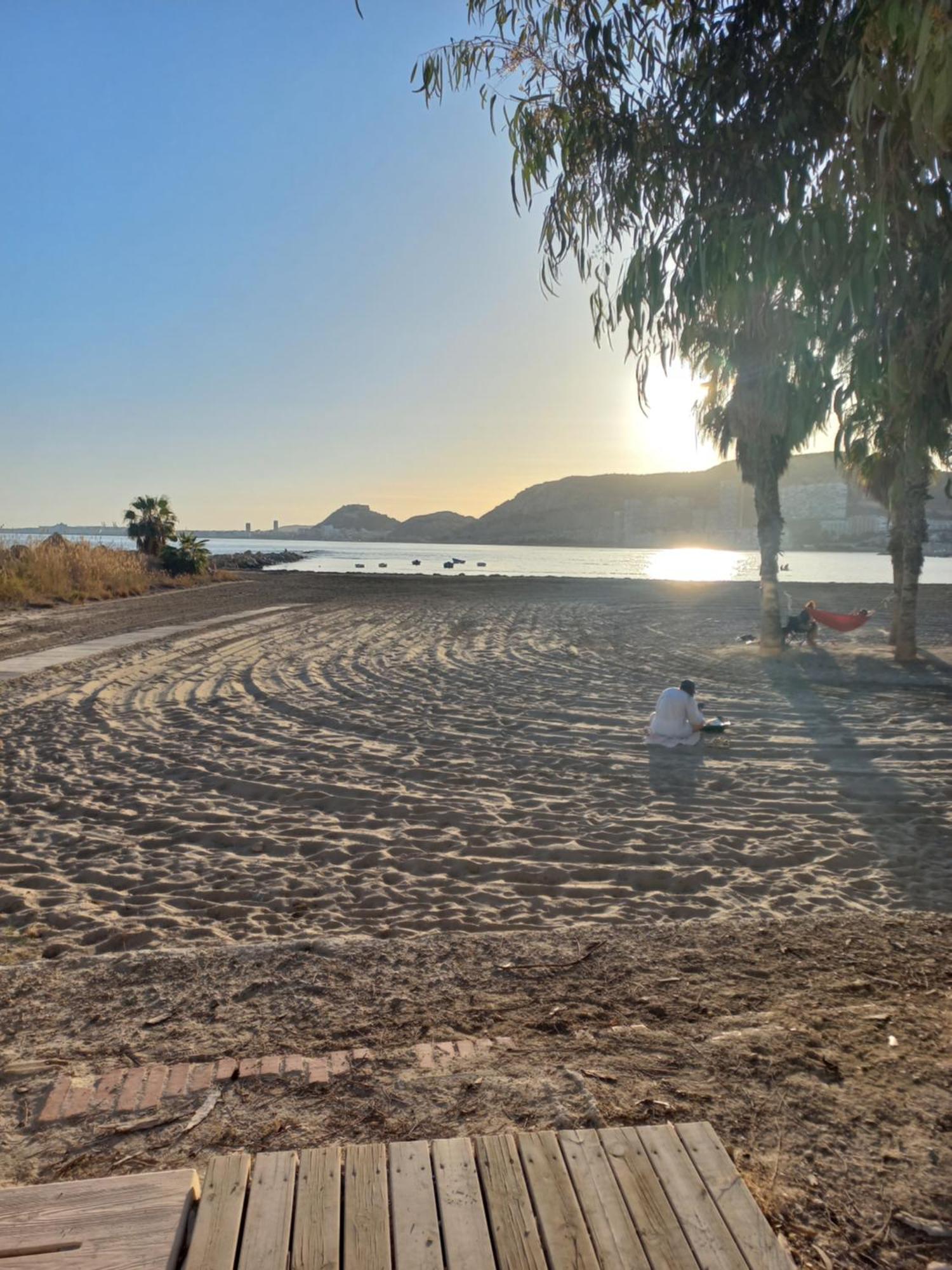 La Remera Playa Alicante Eksteriør bilde